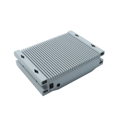13dBm επιλεγμένη επαναλήπτης ζώνη 900MHz 1800MHz 2600MHz ψηφιακών σημάτων
